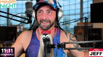 Whaaaaaaaat  11-10-2021 video boots